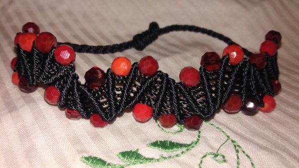 macramé náramek