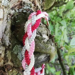 Macramé náramek růžovo-bílý