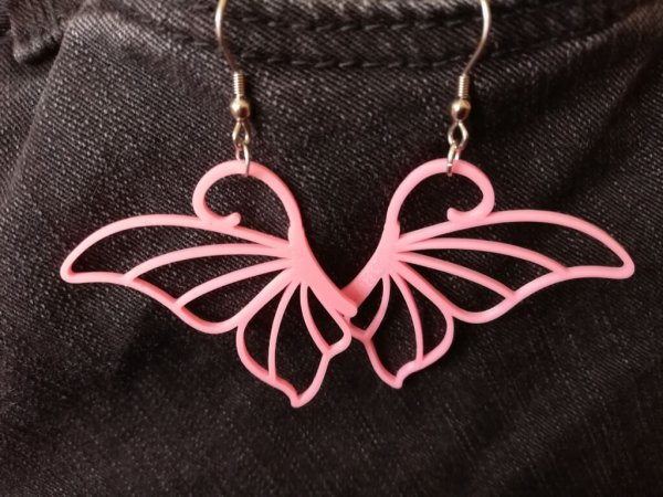 motýl růžový